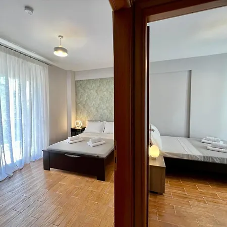 P Deluxe B3 Apartman Néa Mihanióna