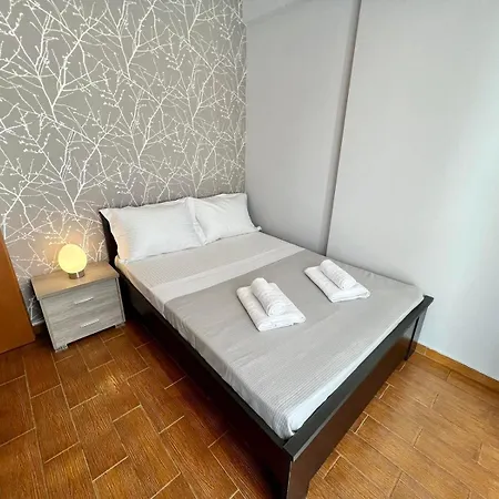 P Deluxe B3 *